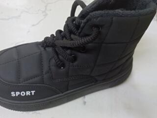 Продам ботинки