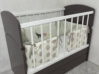 Продам детскую кроватку БУ