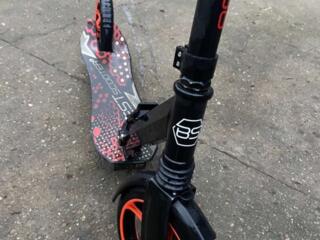 Продам самокат 700₽