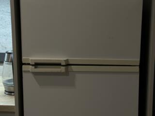 Холодильник в хорошем рабочем состоянии — 800 руб.