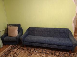 Продам 2 кресла и диван