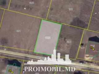 Spre vânzare se oferă teren pentru construcții, situat în r. ...