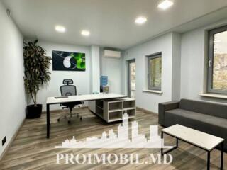 Se oferă spre chirie spațiu comercial amplasat în sect. Centru, str. .