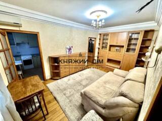 Оренда 3х кімнатної квартири по вул. Оріхуватьська буд. 8/2. Квартира 