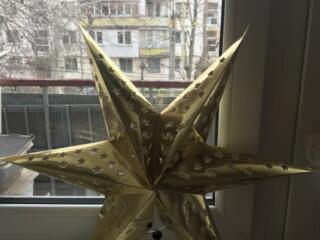 Продам ёлки деревянные сувенирные, звезду.