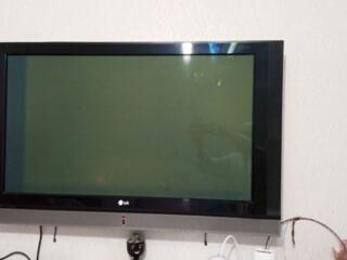 Продам телевизор