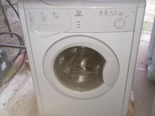 Продам стиральную машину.