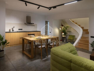 Chirie casă cu terasă cu amplasare la doar 10 min. de parcul Valea ...