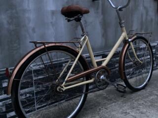 Продам советский Салют. Новая сидушка и ручки.