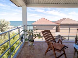 Продам гостиничный комплекс в Затоке. До моря- 20 м.