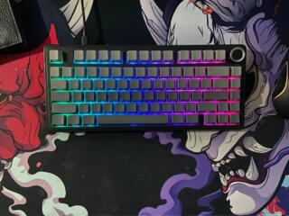 ПРОДАМ механическую клавиатуру AULA F75