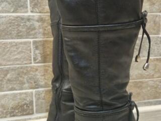 Продам кожаные сапоги