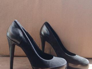 ПРОДАМ ОБУВЬ