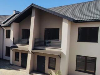 Таунхауз с ремонтом.  Круглосуточная охрана.