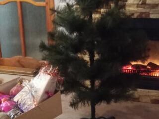 Искусственная Ёлка (сосна)155см., Новогодние игрушки.