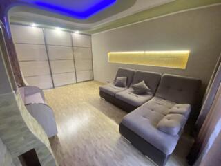 Квартира 1-ком. С ремонтом 4/5 этаж.