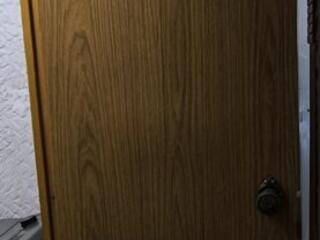 Продам б/у двери ванна, туалет, межкомнатная