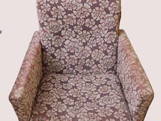 ПРОДАМ КРЕСЛО Б/У