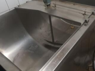 Охладитель молока 850л