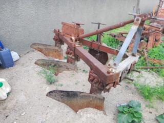 ПРОДАМ ПЛУГ ПЯ-3.35/ПЛН-3.35