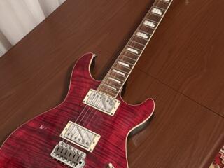 Продам электрогитару