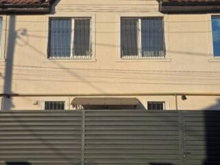 Продаётся новый таунхаус в пригороде Одессы, ремонт только что ...