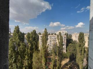 В продаже 2-х комнатная квартира под ремонт 57,7м2 с видом на море. ..