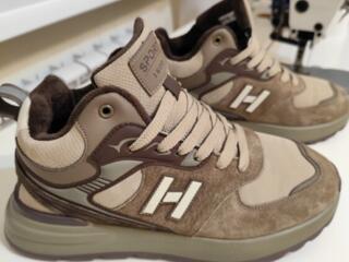 Продам зимние мужские кроссовки