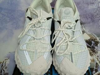 Продам кроссовки Nike