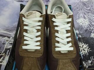 Продам кроссовки Nike