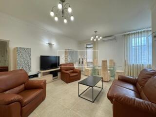 Vă propunem spre chirie apartament cu 3 odăi și living, bloc nou, ...