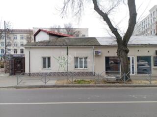 Se oferă spre chirie spațiu comercial, în sectorul Centru, strada ...