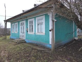 Два дома на участке 20 соток в с. Стурзовка - 10 000 €