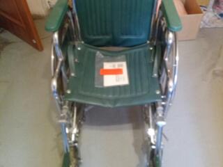 Продам инвалидную склад. коляску 1750р, Противопр. матрас с компрес.