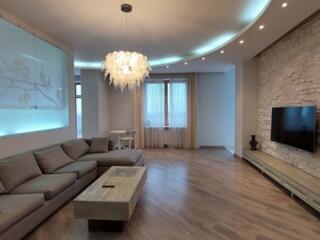 Сдается 3-комнатная квартира Французский бул. / Мукачевский пер.