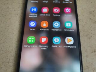 SAMSUNG A10 2/32 СОСТОЯНИЕ ИДЕАЛЬНОЕ + зарядка 500 рублей