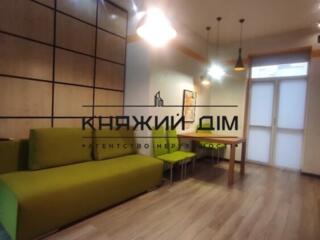 Пропонуеться в оренду 2-кімнатна студія в самому центрі міста, на ...