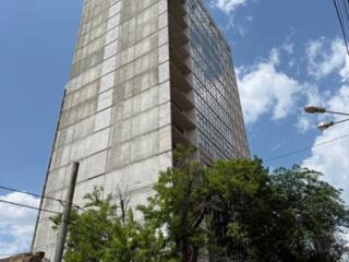 В продаже студия в строящемся доме в самом центре города. В квартире .