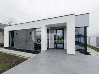 Spre vânzare casă în stil hi-tech, într-un nivel, situată ...