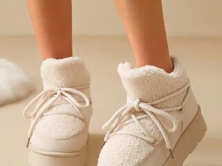 Продам новые угги