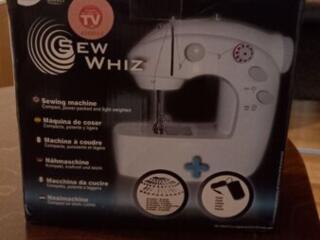 Швейная машинка Sew Whiz новая. 249 леев.