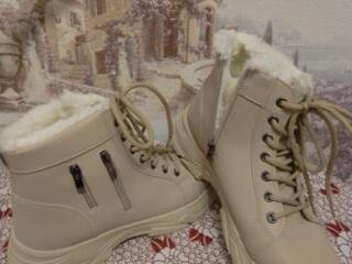 Зимние ботинки