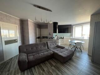 Продаж 2-х к.кв. по вул Ревуцького буд. 9, метро Харківська. ...