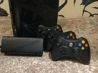 Продам Xbox360E и Playstation 2
