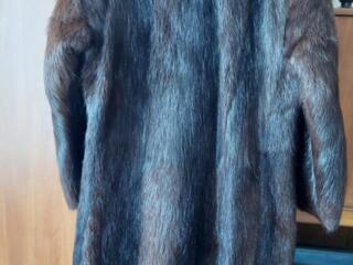 Шуба из бобра, размер. 46-48, цена 2200 леев.