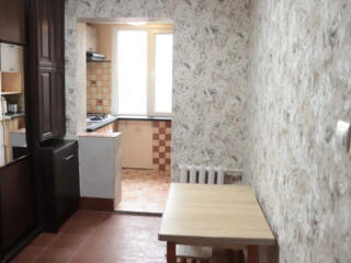 2х к Парковая/Разумовская. Паркоместо. Газ.