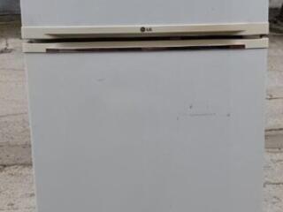 Продается холодильник LG