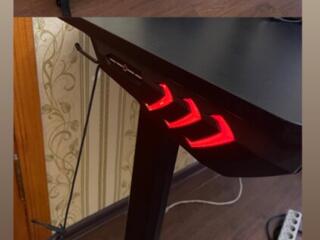 Компьютерный игровой стол с подсветкой