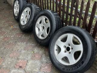 Продам диски с шинами 215/70/16
