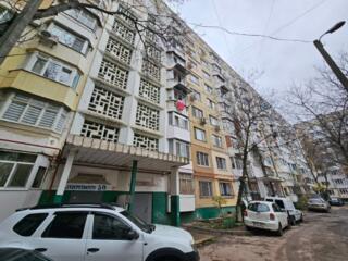 Apartament cu 2 camere, Botanica.
